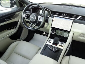 Jaguar F-Pace BLACK, D200 AWD R-Dynamic Panorama - 19