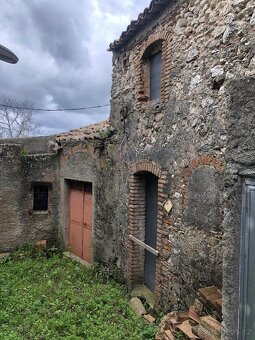 Prodej domu 128 m2, pozemky 2158 m2, Pace Del Mela, Sicílie - 19