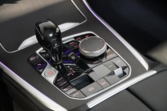 BMW X7, 40D,SOFTCLOSE,PANO,HUD,ČR,DPH - 19