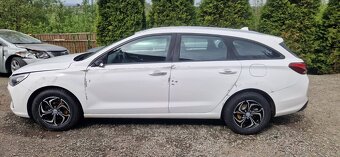 Hyundai i30 1.6 crdi  r.v 2018 havarovane pojizdne - 19