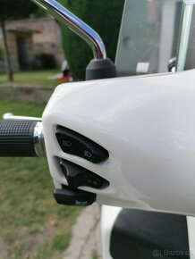 VESPA GTS 125 SUPER - 19