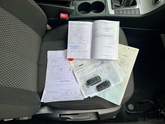 VW Passat B7 Combi - 19