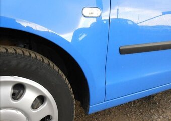 Volkswagen Polo 1,2 HTP 47 kW benzín - 19