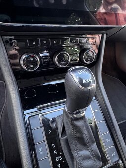 ŠKODA SUPERB Combi 2.0 TDI 140 kW 4x4 DSG - 19
