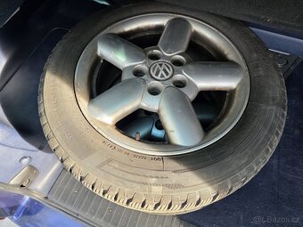 VW Caravelle T4 2.5TDI 111kw klimatronic Vebasto r.v.3/2002 - 19
