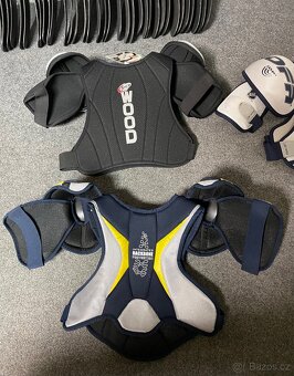 Nová juniorská hokejová ramena značky Reebok, SherWood, DR - 19