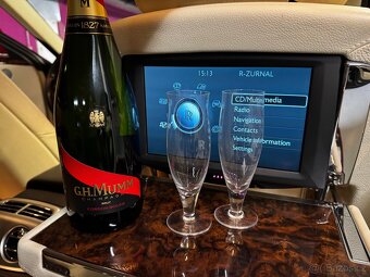 Rolls Royce Ghost plná výbava - 19