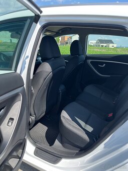 Hyundai I30 combi 1.6 88Kw - 19