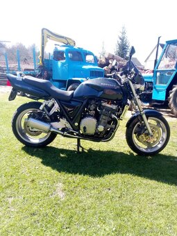 MV Agusta Brutale 910 a Honda CB 1000 super four big one - 19