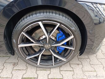 VW Arteon 4x4 2.0TSI 235kW DSG R Tažné - Zálohováno - 19
