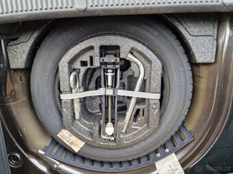 Škoda Roomster 1,4 16 V 63 KW, vyhř.sed, digi.klima - 19