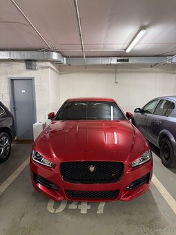 Jaguar XE 2.0D 4x4 R-SPORT DYNAMIC - 19