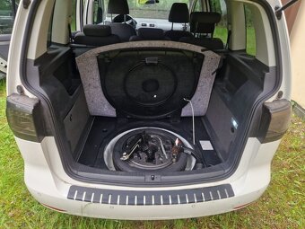 Volkswagen Touran,   VW Touran 2.0 TDI Highline - 19