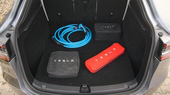 Tesla Model Y, 255kW 1.maj 37tkm ZÁRUKA - 19