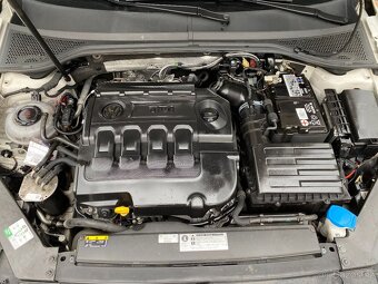 VW Passat 2.0 TDI, DSG, 140 kW, r. 2019, Highline, kůže, DPH - 19