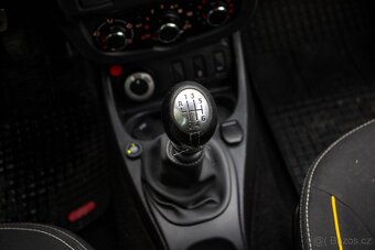 Dacia Duster 1.6 16V 4x4 Look Sport LPG, 1.majiteľ - 19