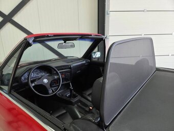 BMW 3-série Cabrio 320i (E30) z roku 1990 - 19