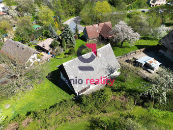 Prodej roubené chalupy na klidném místě Podkrkonoší - 19