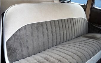 1950 Mercury Eight Sport Sedan - 19