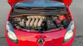 RENAULT TWINGO 1.6i RS - 19