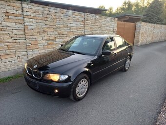 Benzínové BMW 318i ... 153042km - 19