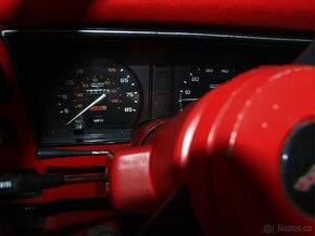 Chevrolet Corvette C3 1980 5.7L V8 - veteránské značky - 19