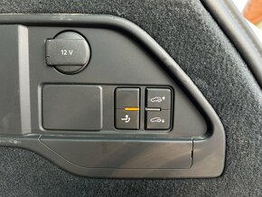 VW Touareg 3.0TDi 180kw bez AdBlue 4MOTION Vzduch Ťažné - 19