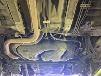 Toyota Yaris 1.4D,66KW,KLIMA,NAVI,SERVIS TOYOTA,BEZ KOROZE - 19
