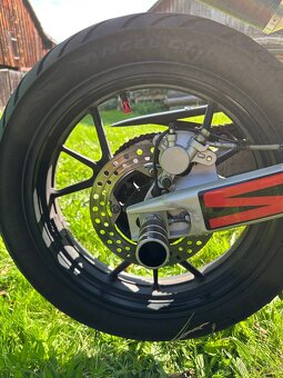 Motard 125 Swm sm 125 r - 19