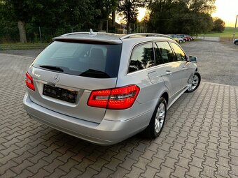 Mercedes-Benz E 200 CGI W212 KOMBI AUTOMAT BENZIN - 19