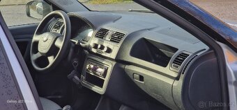Škoda Fabia 1.4.16V 63Kw R.v 11/2010 - 19