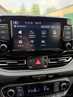 Hyundai i30 1.5i - 19