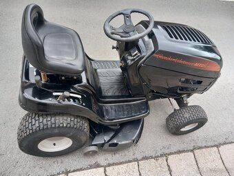 Prodám zahradní traktor MTD 15.5hp - 19