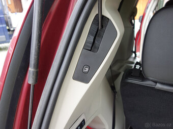 Chrysler Town & Country 3.6  V6 - 19