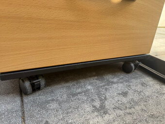 Kancelářský psací stůl polohovací - 2 kontejnery - TOP - 19