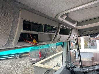 Iveco EUROCARGO 120E25 PLACHTA ČELO - 19