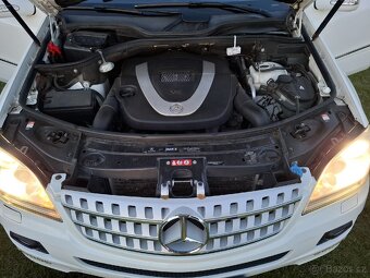 Mercedes ML350 4Matic AMG v plné výbavě, benzín 200kW. - 19