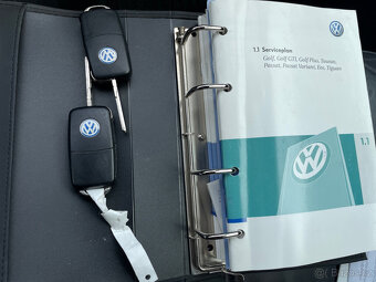 Volkswagen Touran 2.0 TDI CROSS kůže, xenoxy - 19