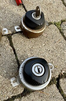 Jawa 250 350 panelka - drzaky a spinacky - 19