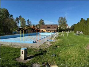 Prodej komerčního RD s bydlením, zahradou a garáži. - 19