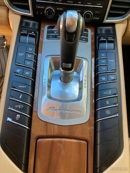 Porsche Panamera - 19