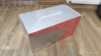 Model Toyota Land Cruiser LC80 1:18 Keng Fai - 19
