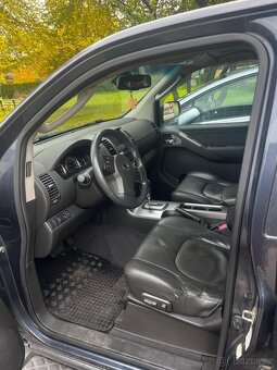 Nissan Pathfinder - 19