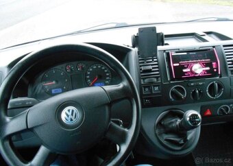 Volkswagen Multivan 1,9 TDI 92 kW 7Míst.Serviska nafta - 19