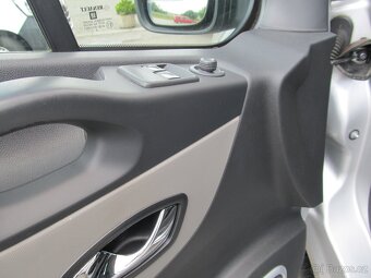 Renault Trafic 1.6 DCI 140 8 míst ČR - 19