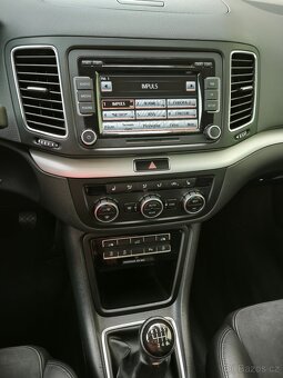 VW SHARAN 2.0 TDI 130kw, r.v. 2014, 1. MAJITEL, VÝBORNÝ STAV - 19