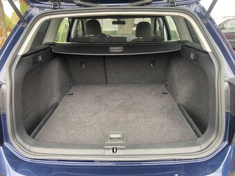 VW Golf 1,6 TDi Serviska, Tempomat - 19