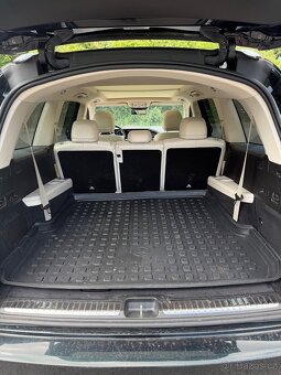 Mercedes Benz GLS - 19