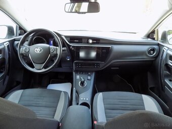 Toyota Auris 1.8 Hybrid/Active/1.Maj.ČR/AT/ - 19