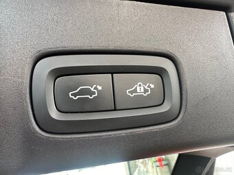 Volvo V90 B5 Cross Country AWD - CZ - 19
